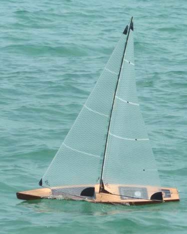 Matt’s T50 rc model sailboat on the water | Tippecanoe Boats